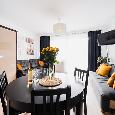 Apartment Old Town - 3 Rooms - 2 Bathrooms - 12 People - Parking Place Breslavia Esterno foto